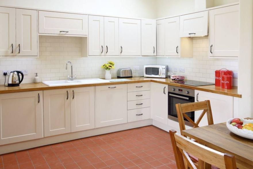 3 bedroom accommodation in Scalby, Scarborough