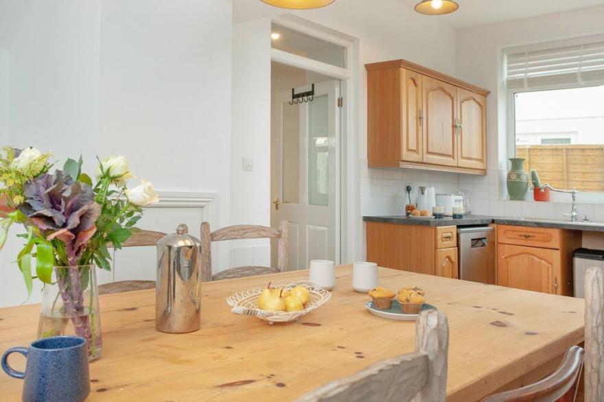 5 bedroom accommodation in Portreath