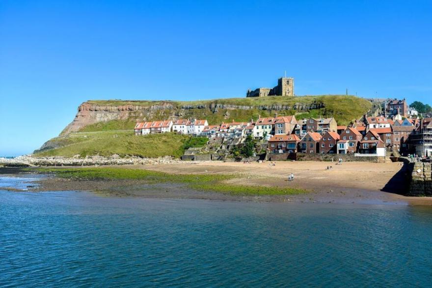 4 bedroom accommodation in Whitby