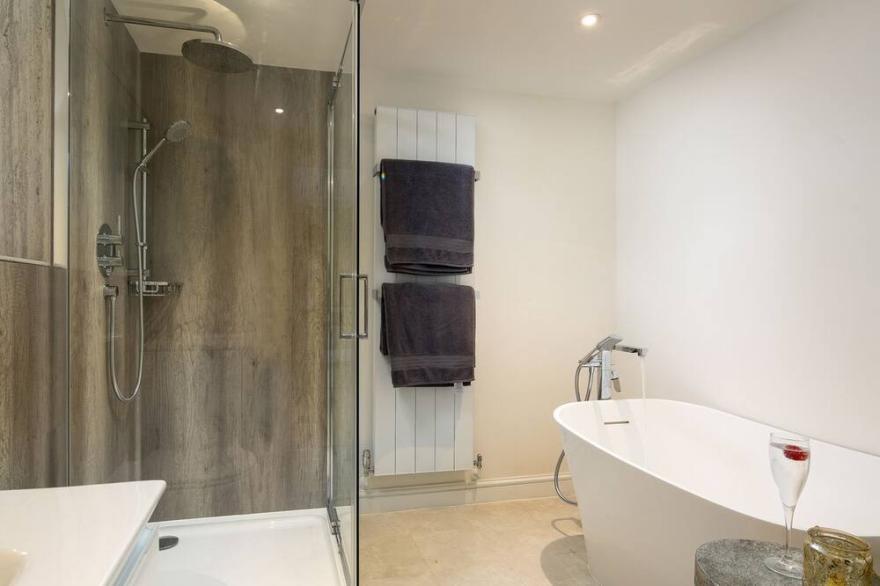 1 bedroom accommodation in Old Sodbury, near Bristol