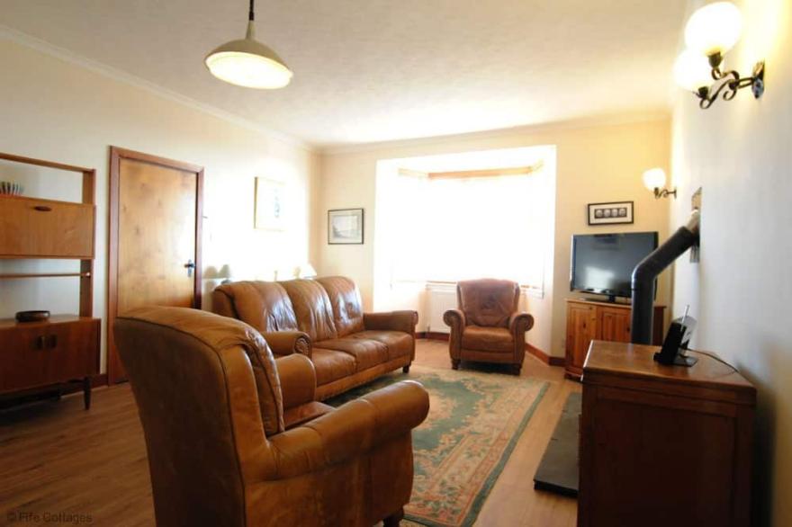 Sleeps 8 house with spectacular sea views