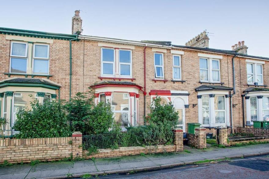 5 bedroom accommodation in Paignton