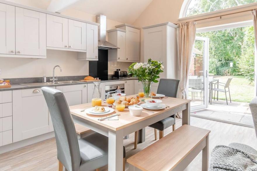 3 bedroom accommodation in Wilberfoss, nr York