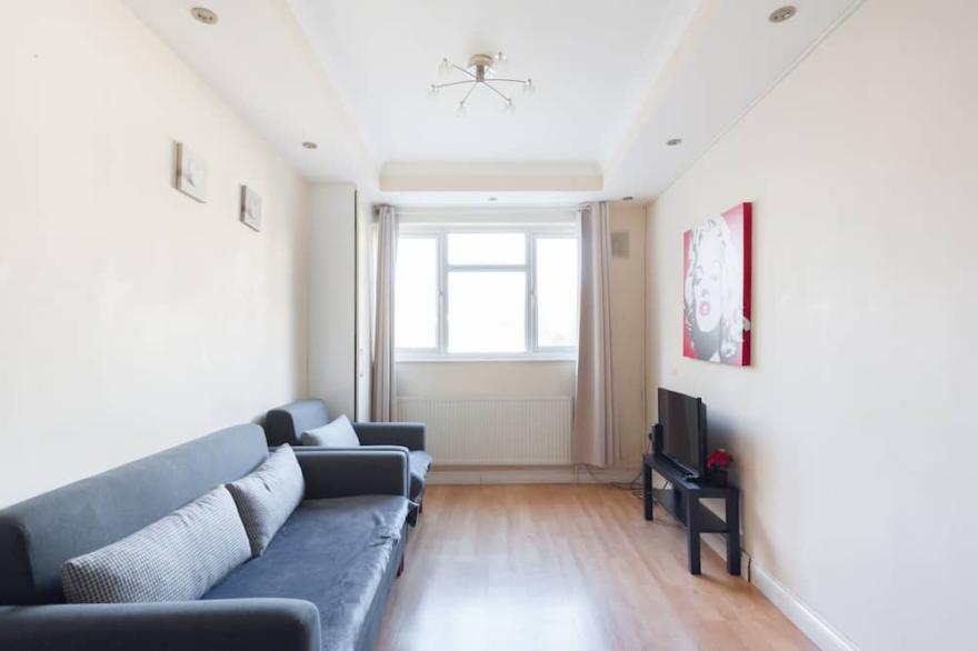 Camden City Apartment 9