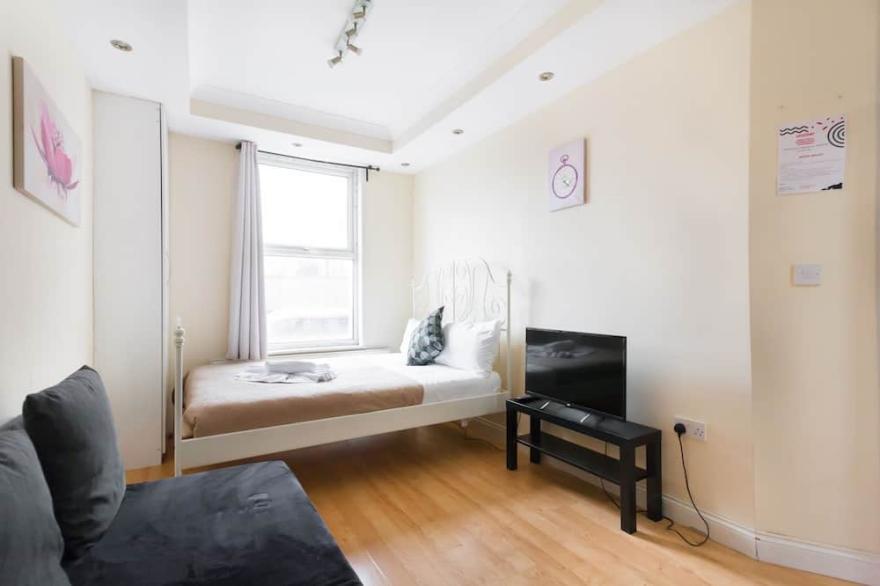 Camden City Studio 11