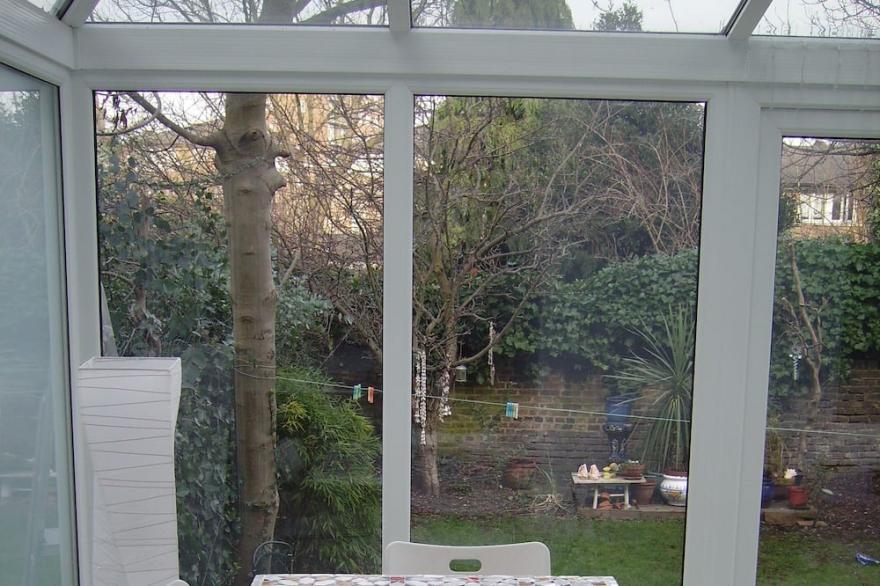 Charming garden flat in central London