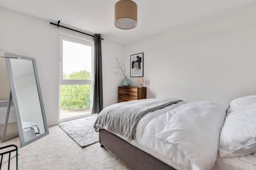 1 Bed Modern Apartment in a Converted Mill