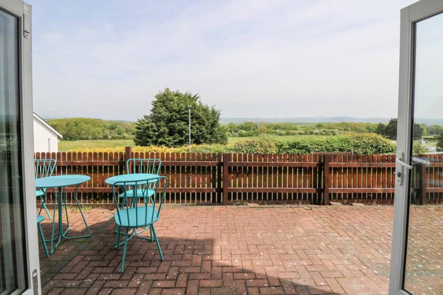 BRYNHYFRYD, pet friendly, with pool in Aberystwyth