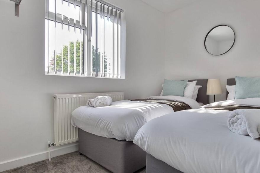 Monica House sleeps 8 people