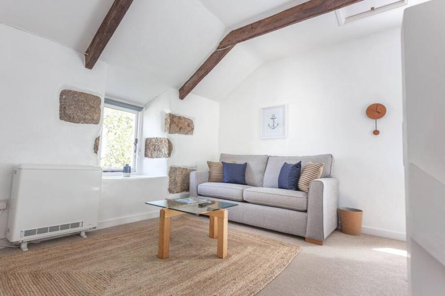 Cosy 1 bedroom Cottage - Great location & Parking