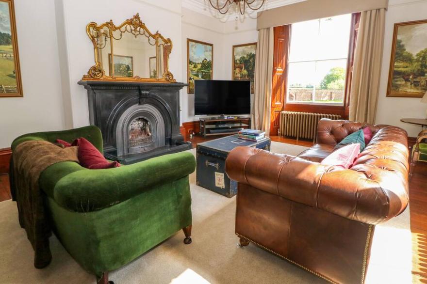 HALL GARTH, family friendly, with open fire in Leven Near Beverley
