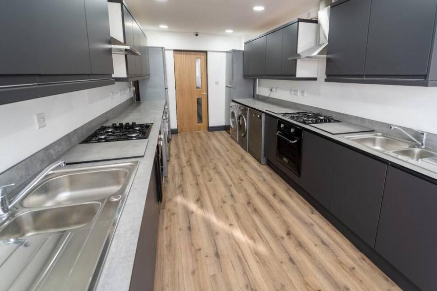 Lovely homely studio available