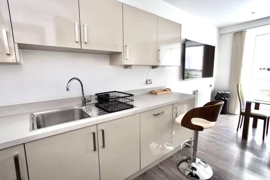 3 Bed Luxury House Beckton London