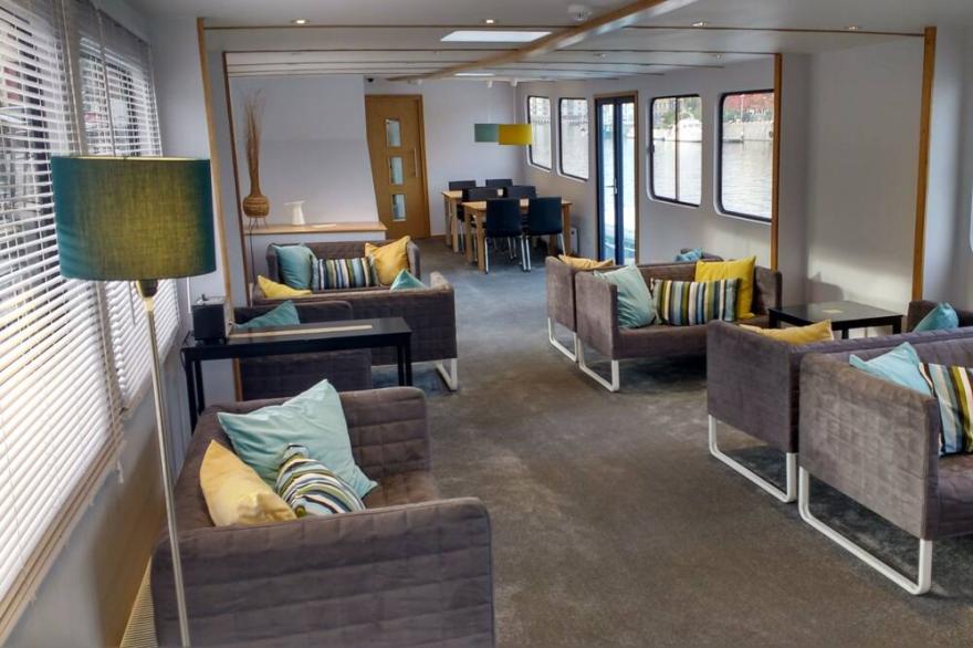 Kyle Blue - Bristol Harbour Houseboat