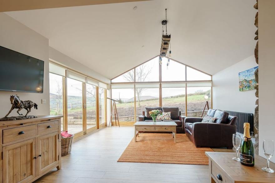 2 bedroom accommodation in Llantilio Pertholey
