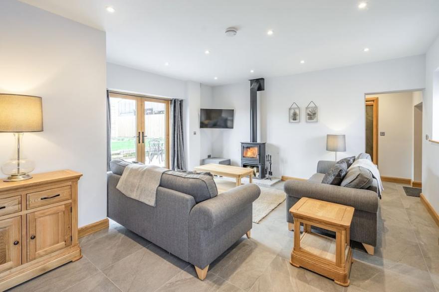 4 bedroom accommodation in Purshall Green Farm