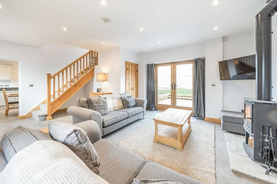 4 bedroom accommodation in Purshall Green Farm