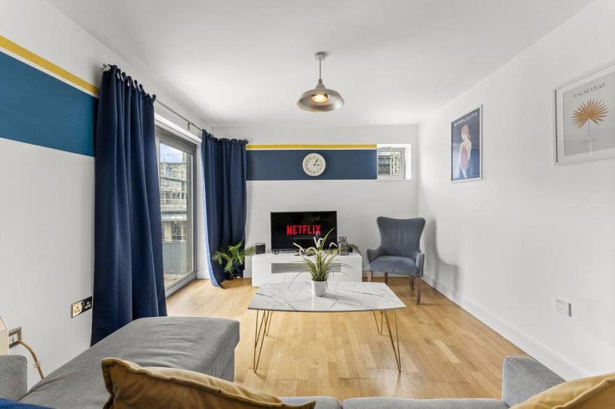 The Bristol Abode - Sleeps 6 - Balcony