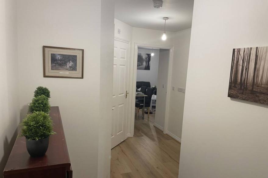 6,4 Larch Garden ,is comfortable Flat in the heart of Manchester