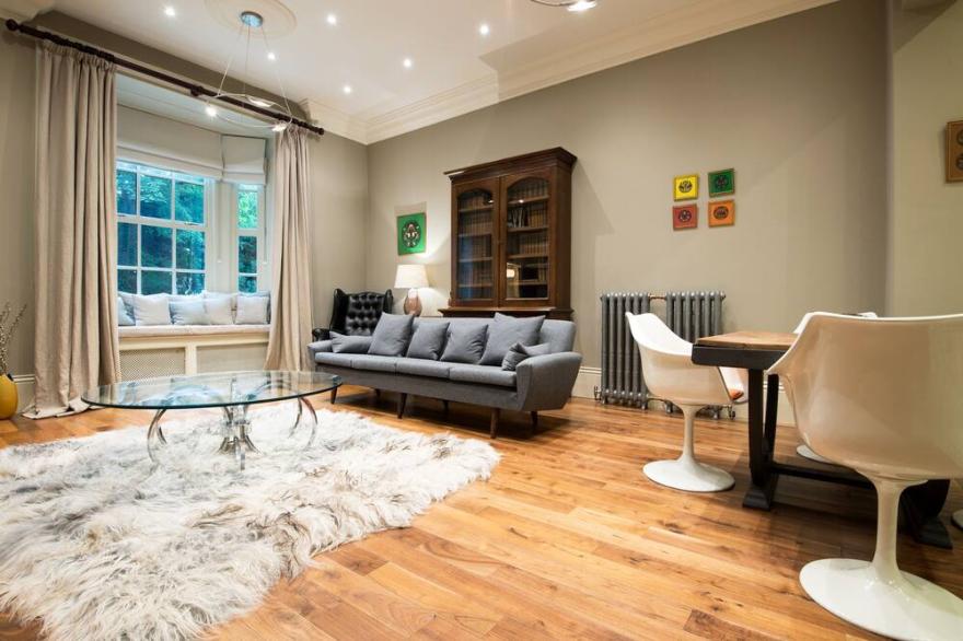 Apartment 1 The Grove minutes walk from Durham City