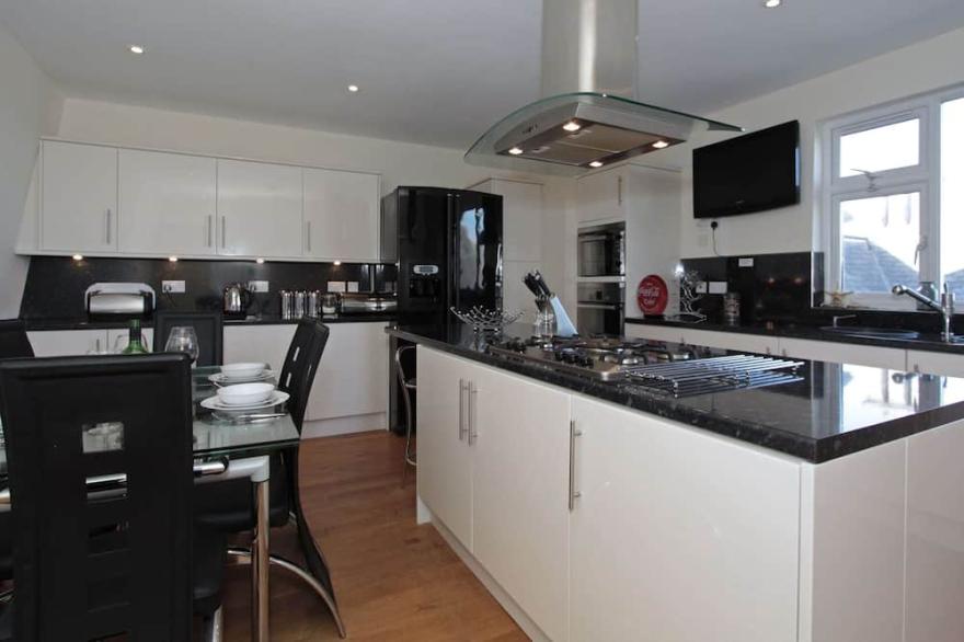 2 bedroom accommodation in Newquay