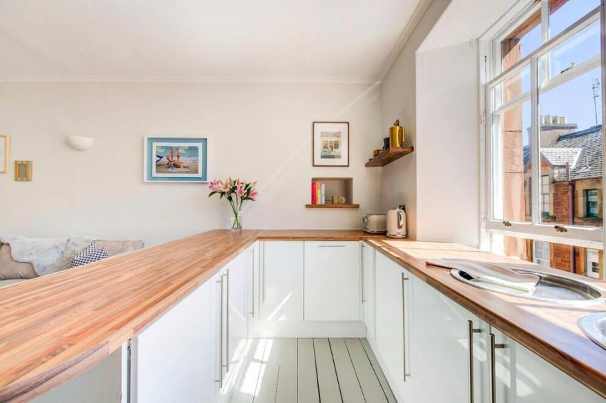 Stylish 1BD Seaside Flat North Berwick