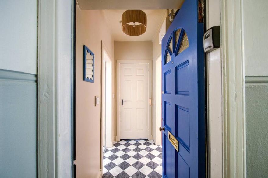 Stylish 1BD Seaside Flat North Berwick