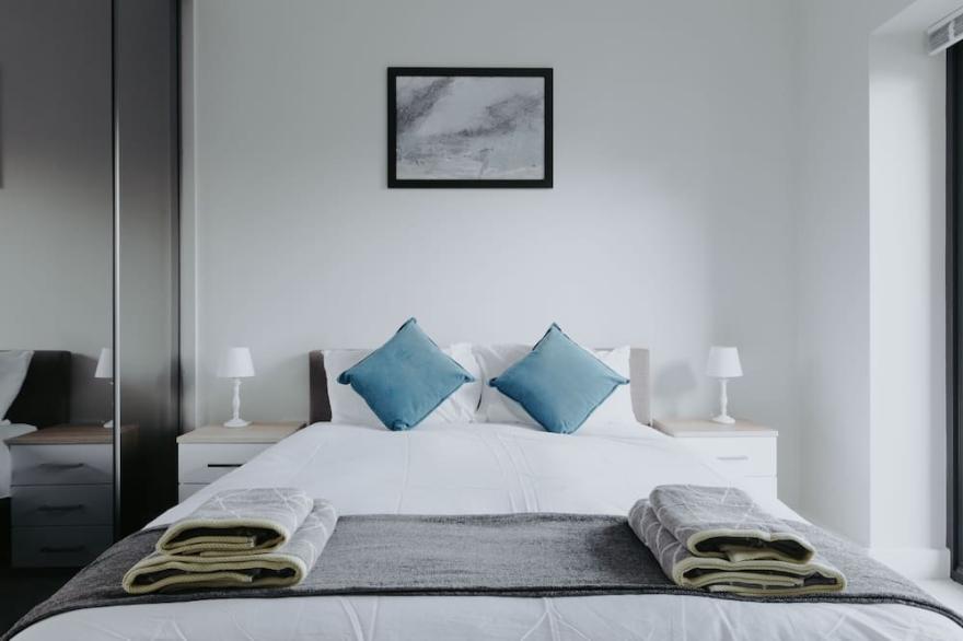 Brand New Luxury City Centre Home!