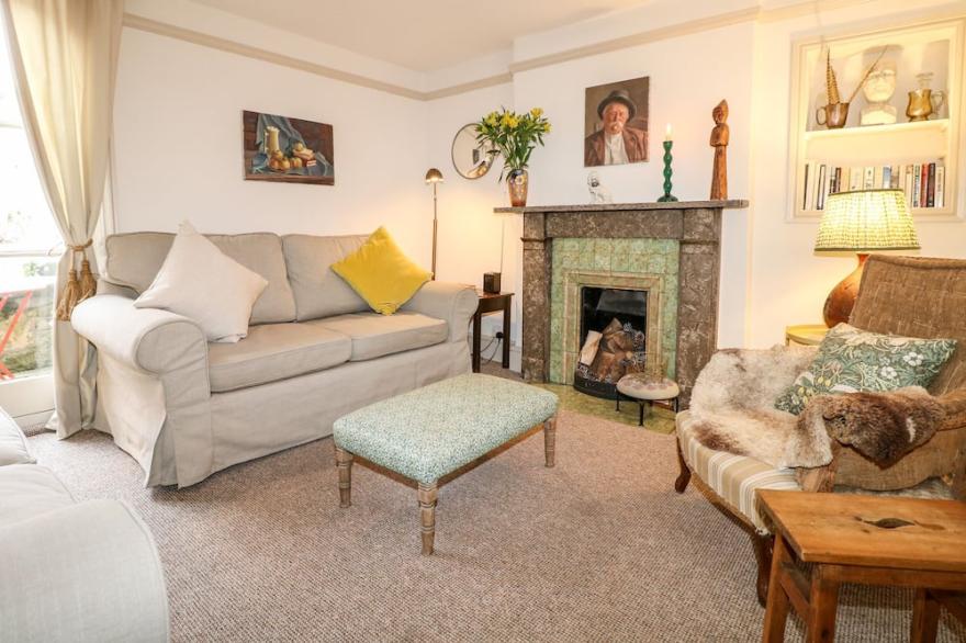 CHURCH HOUSE, family friendly, with a garden in Wirksworth