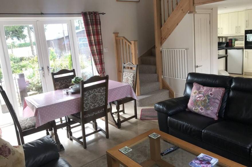 Kenns Farm Barn - Stunning Barn Conversion in a quiet location