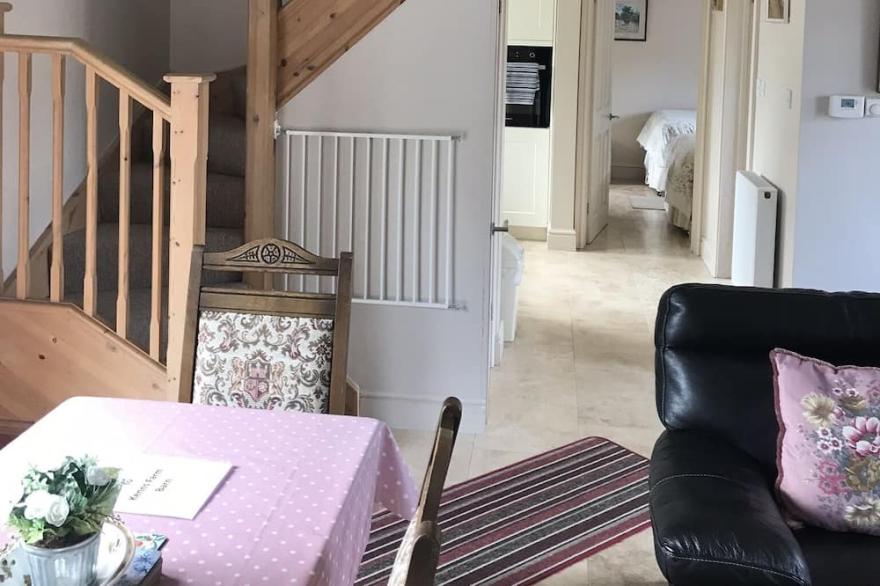 Kenns Farm Barn - Stunning Barn Conversion in a quiet location