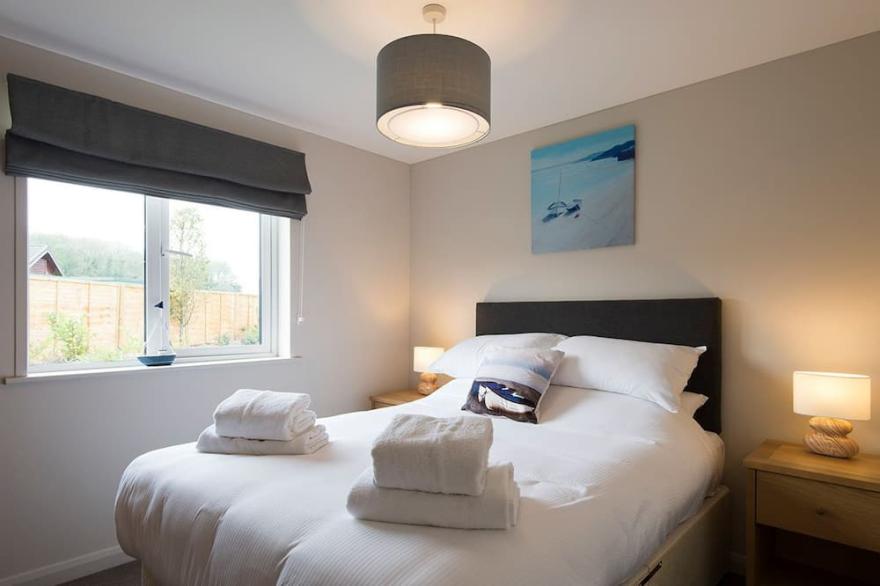 3 bedroom accommodation in Raywell, Cottingham