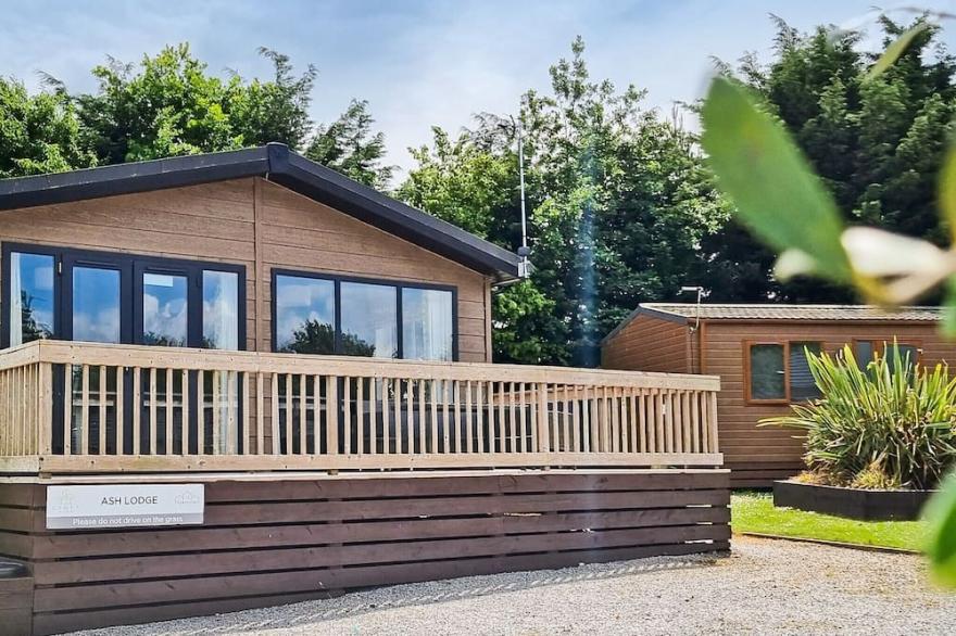 2 bedroom accommodation in Little Weighton, Nr Beverley