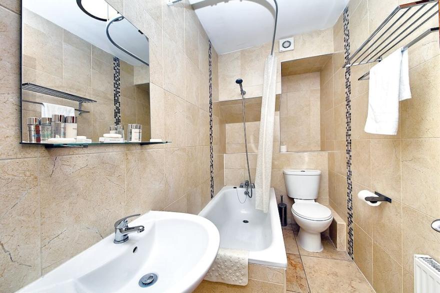 Double Luxury Studio Garden View 13