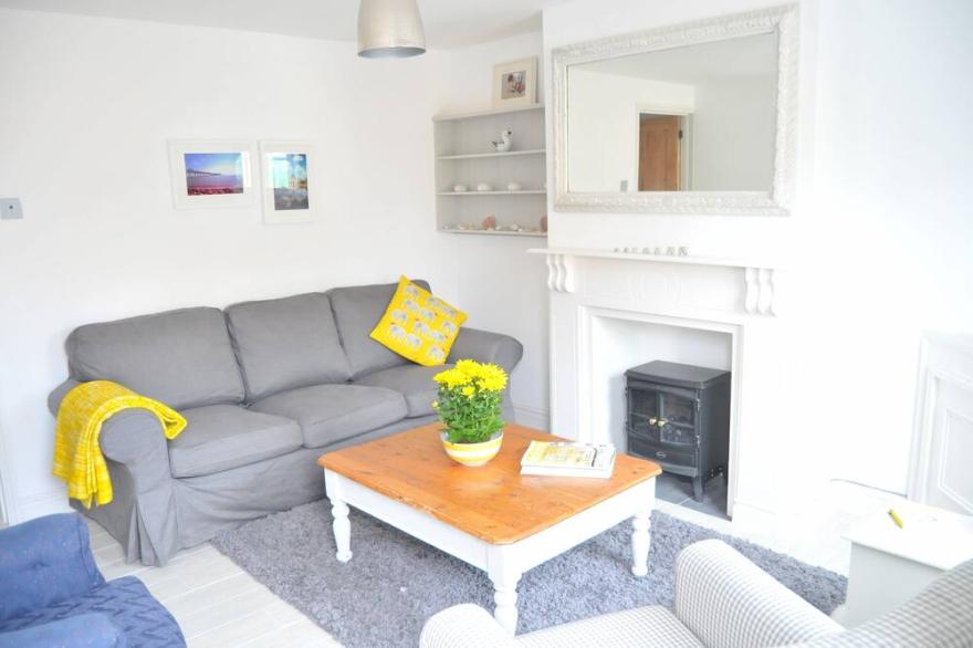 Lifeboat Cottage - 50 meters from the beach
