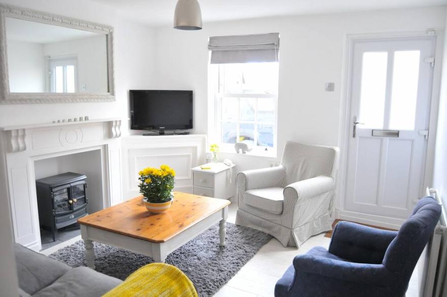 Lifeboat Cottage - 50 meters from the beach