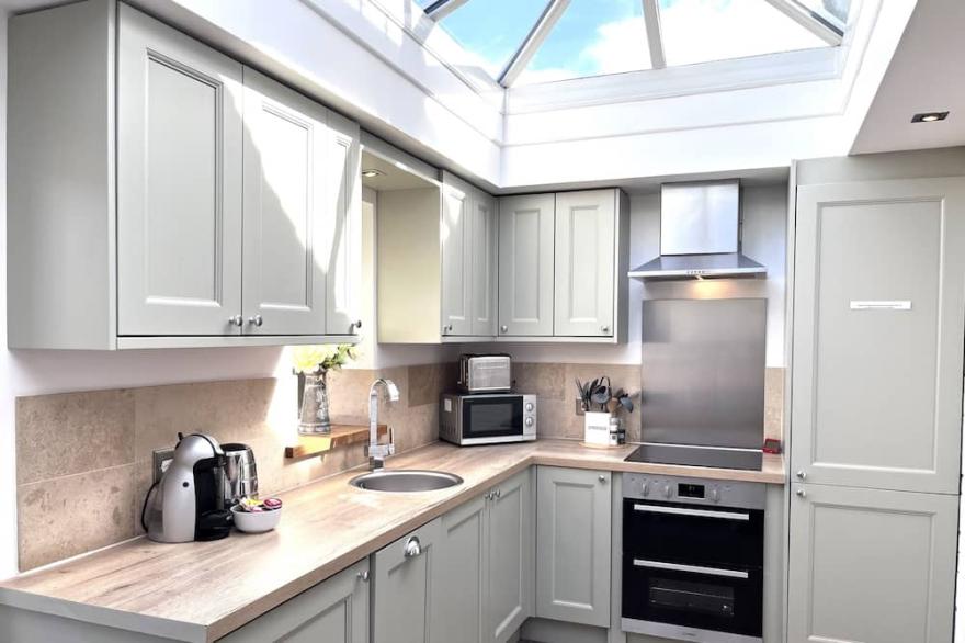 Ardenlea -  a cotswold cottage that sleeps 4 guests  in 2 bedrooms