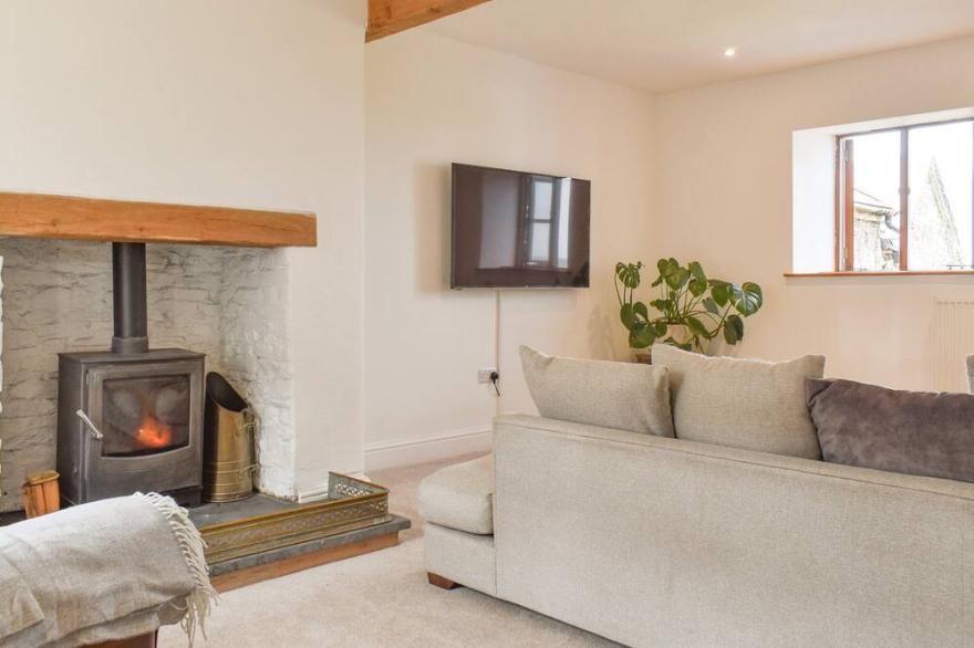 4 bedroom accommodation in Abbotsham, near Bideford
