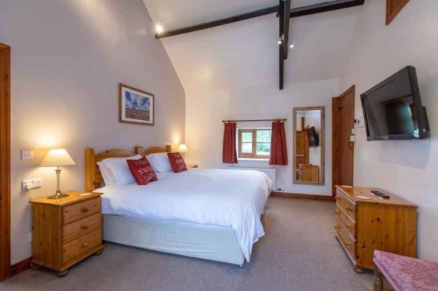 Cloth Fair.....Book, Arrive, Stay & Relax