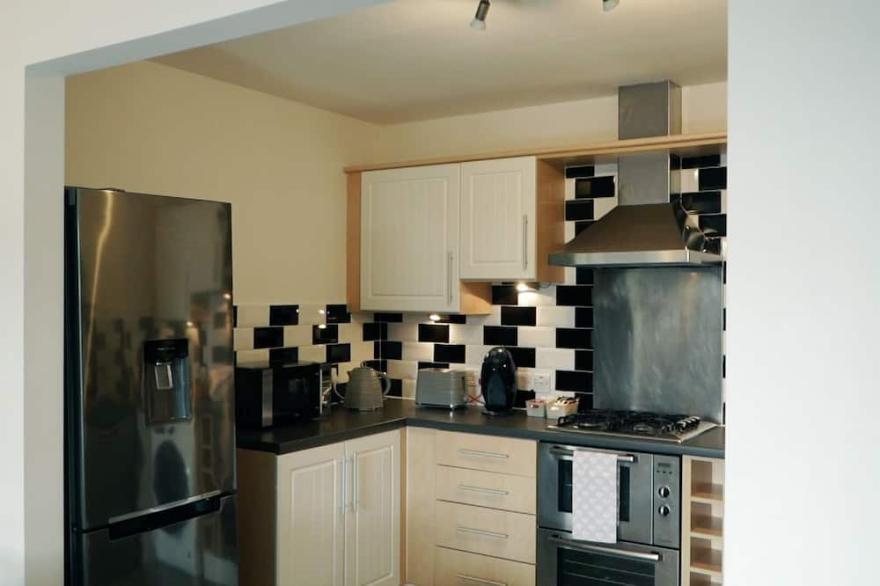 2 bedroom apartment with a large balcony.