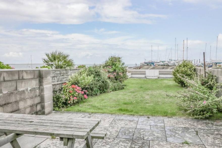 DRIFTWOOD, 23 ROA ISLAND, family friendly in Roa Island