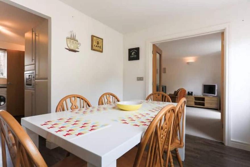 Close to Eden Project & Lost Gardens of Heligan,Private access to Duporth Beach