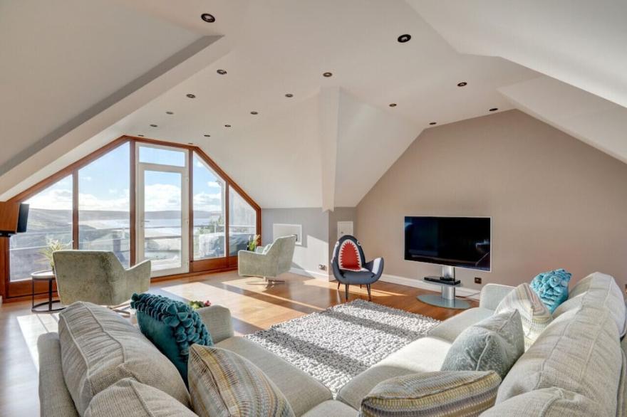 Ocean Villa - Three Bedroom House, Sleeps 6