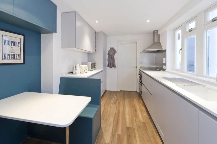 Charming 2-Bed Apartment, Pimlico