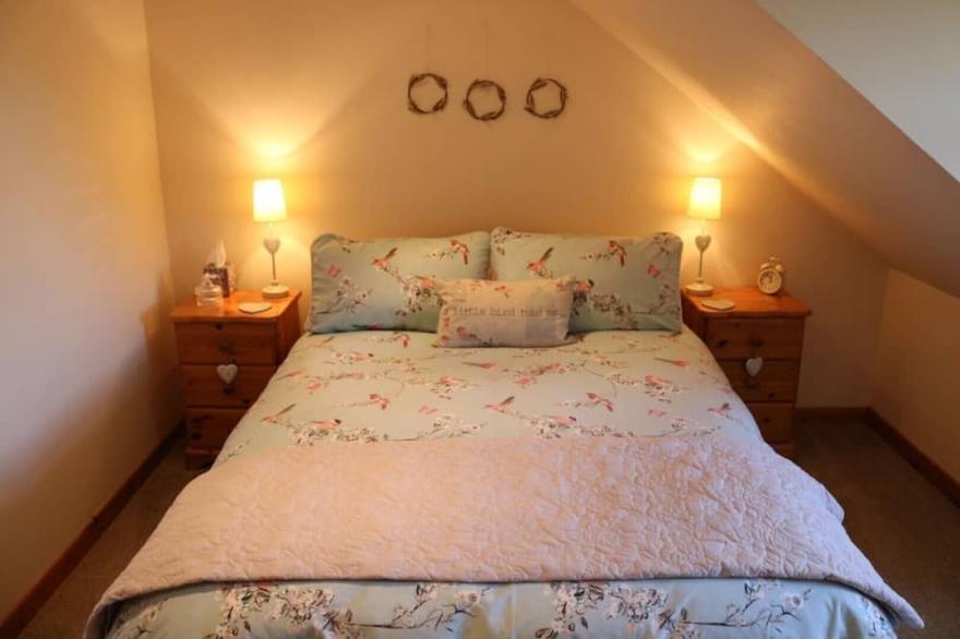 Beautifully Converted Mews Cottages Offering Highest Level Of Comfort & Style