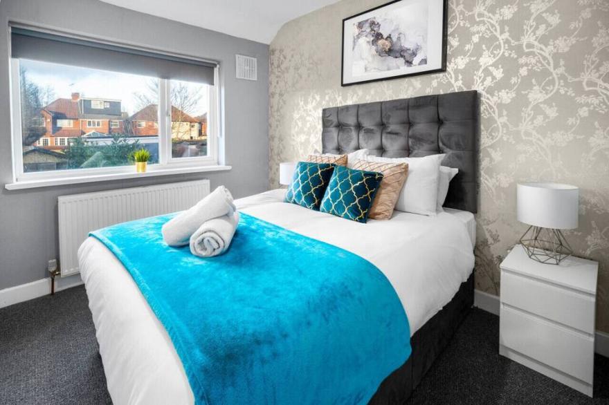 Three Bed House - Parking - Garden - Great Barr