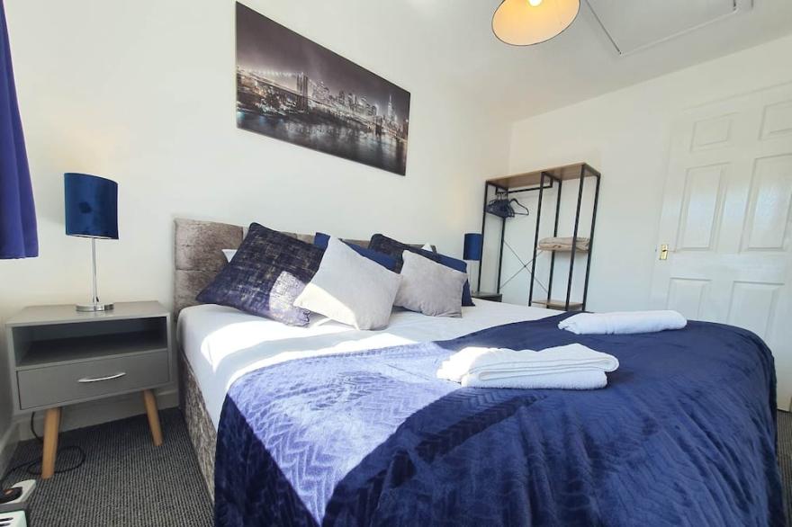 Thesiger 4 (Sleeps 6)