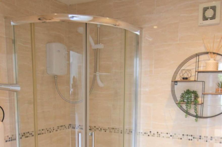 Northcote 3 (Sleeps 4)