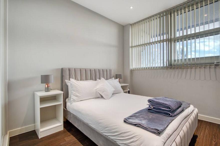 Cosy 1-Bed by Heathrow Airport
