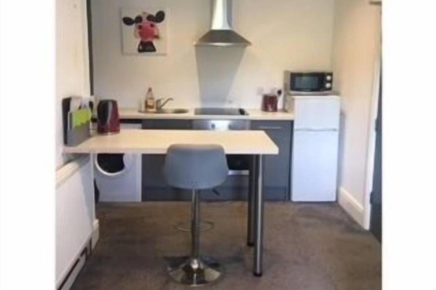 Heber Apartment, Apartment 6 (18 Heber Terrace)